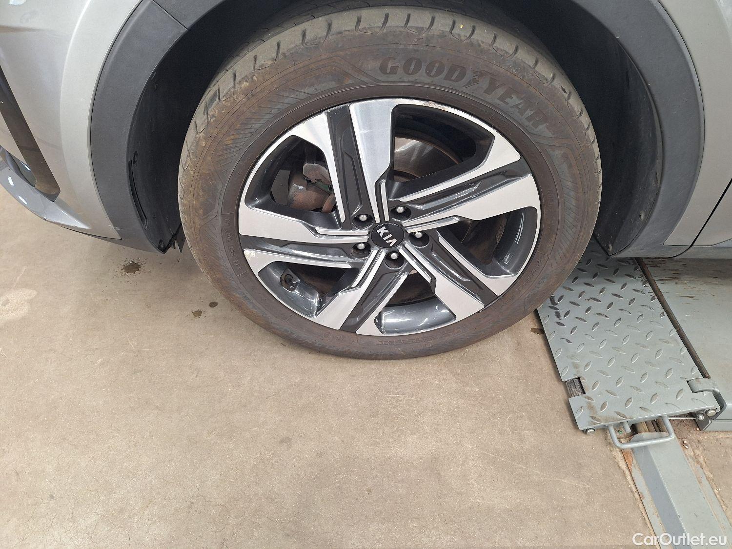  KIA  Sorento Kia,  '20 PHEV, KIA  Pulse 1.6 PHEV 4WD AT 5d 7pl #9