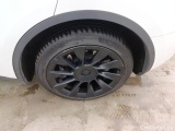  Tesla  Model Y TESLA  72.5 kWh Dual Motor Long Range (324 kW) 5d #41
