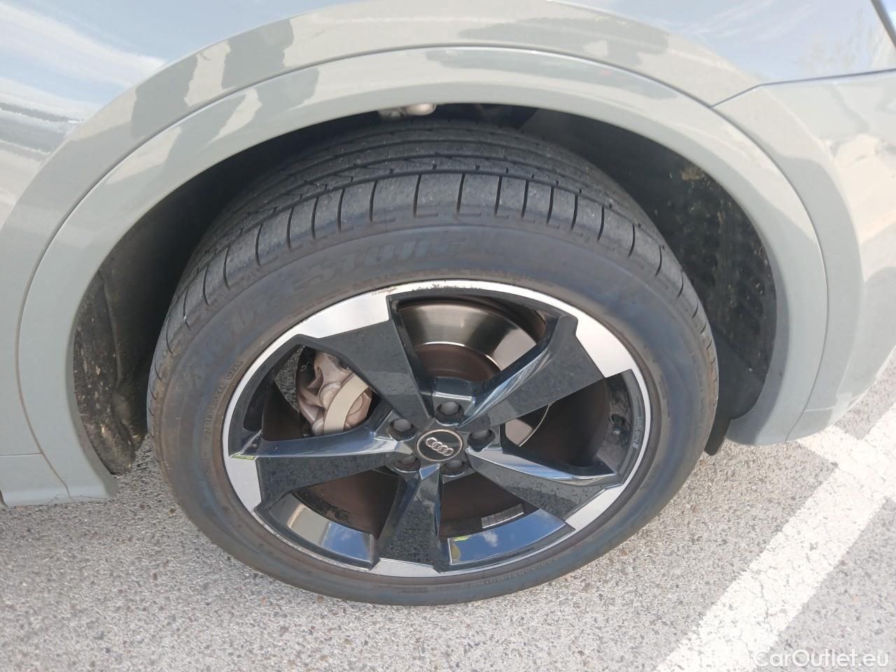 Audi  Q5 AUDI  / 2016 / 5P / todoterreno Black line 40 TDI 150kW quattro S tronic #33