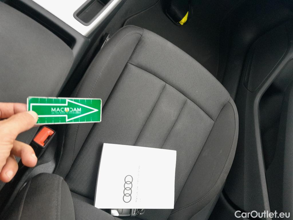  Audi  A4  Avant 35 TDI advanced 2.0 TDI 165CV AT7 E6d #9