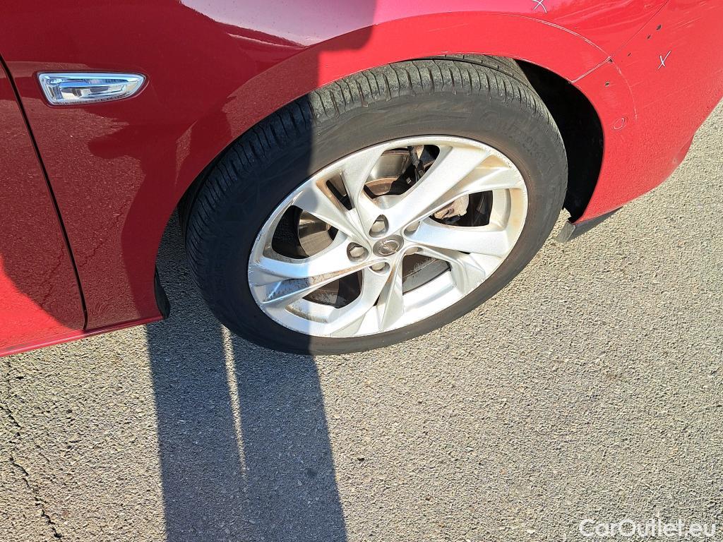  Opel  Astra OPEL  / 2019 / 5P / berlina con portón 1.2T SHL 81kW (110CV) GS Line #17