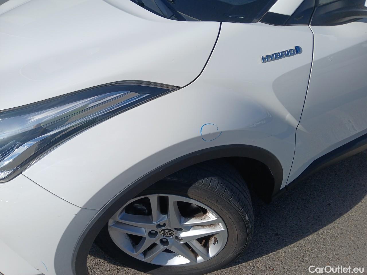  Toyota  C-HR TOYOTA  / 2019 / 5P / todoterreno 1.8 125H Active #9