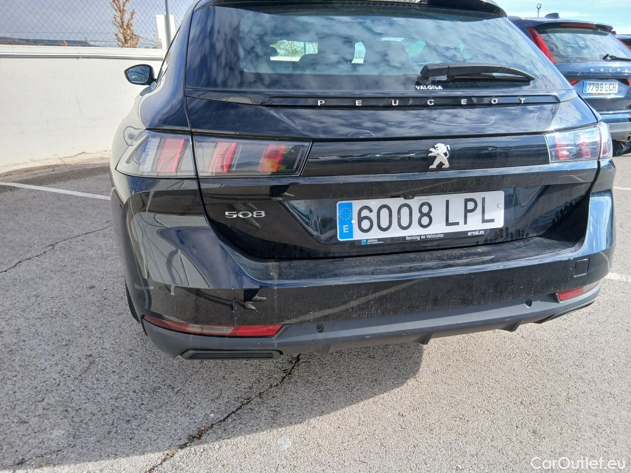  Peugeot  508 PEUGEOT  / 2018 / 5P / familiar SW Business Line BlueHDi 96kW S&S EAT8 #19