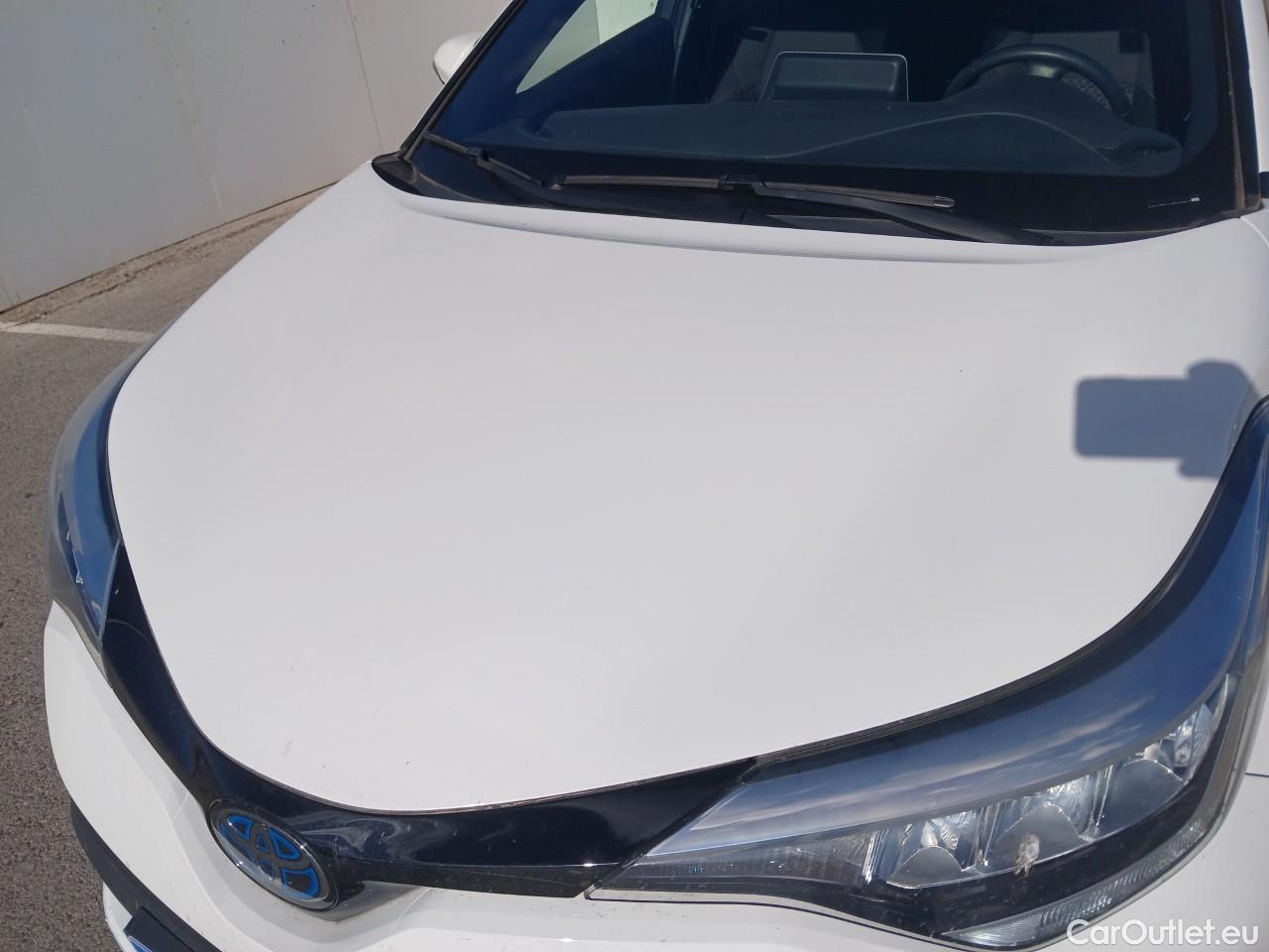 Toyota  C-HR TOYOTA  / 2019 / 5P / todoterreno 1.8 125H Active #39