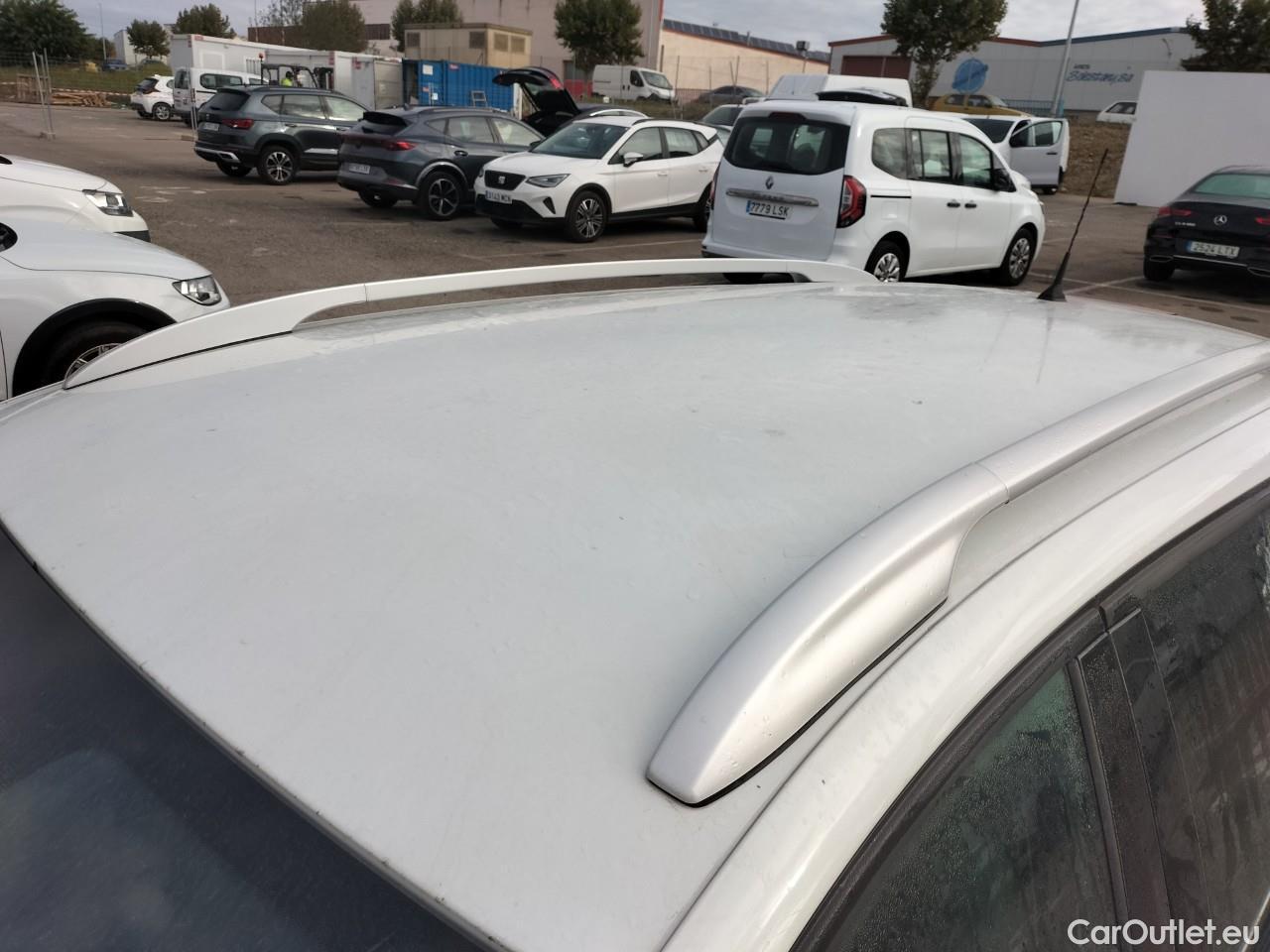 Renault  Megane  III Grandtour BOSE Edition 1.6 dCi 130CV MT6 E6 #14