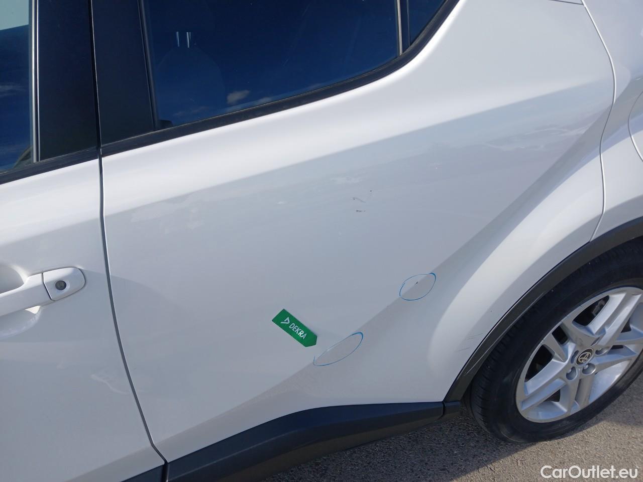  Toyota  C-HR TOYOTA  / 2019 / 5P / todoterreno 1.8 125H Active #14
