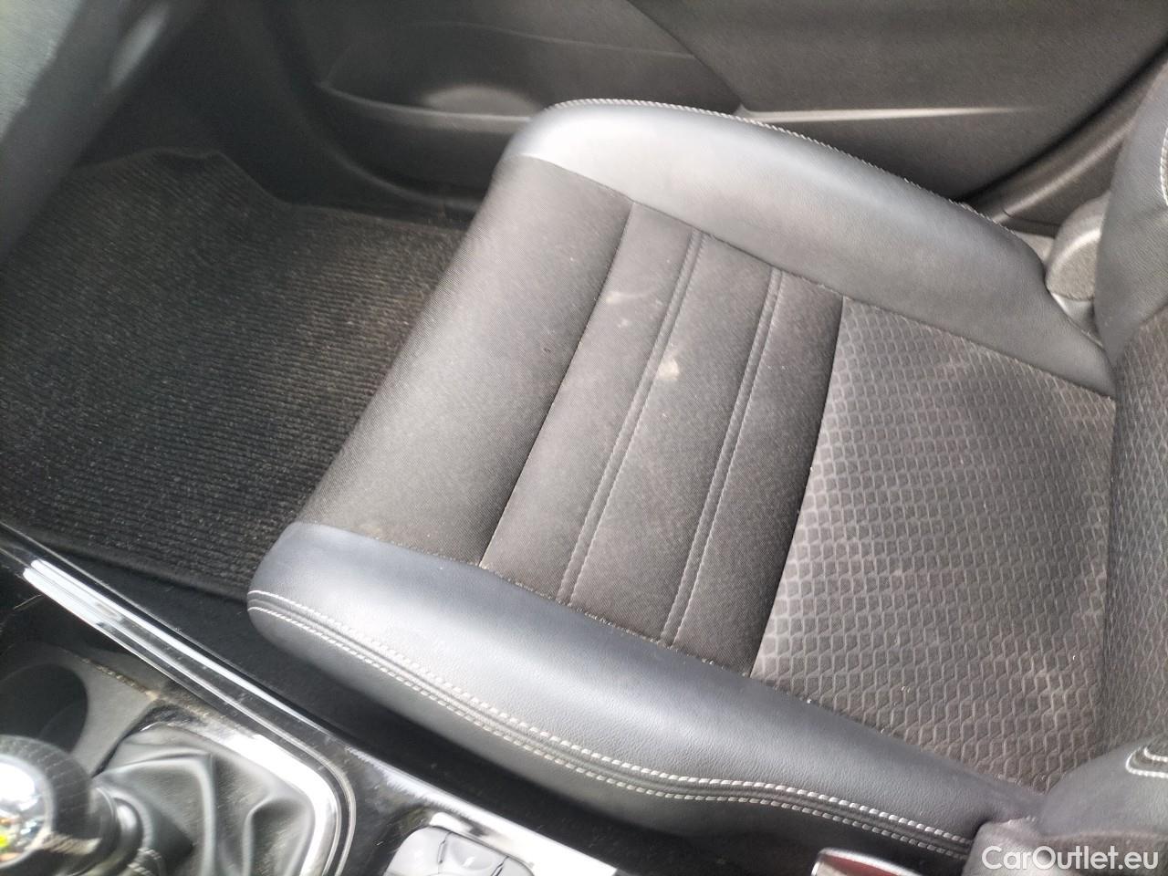  Renault  Megane  III Grandtour BOSE Edition 1.6 dCi 130CV MT6 E6 #21