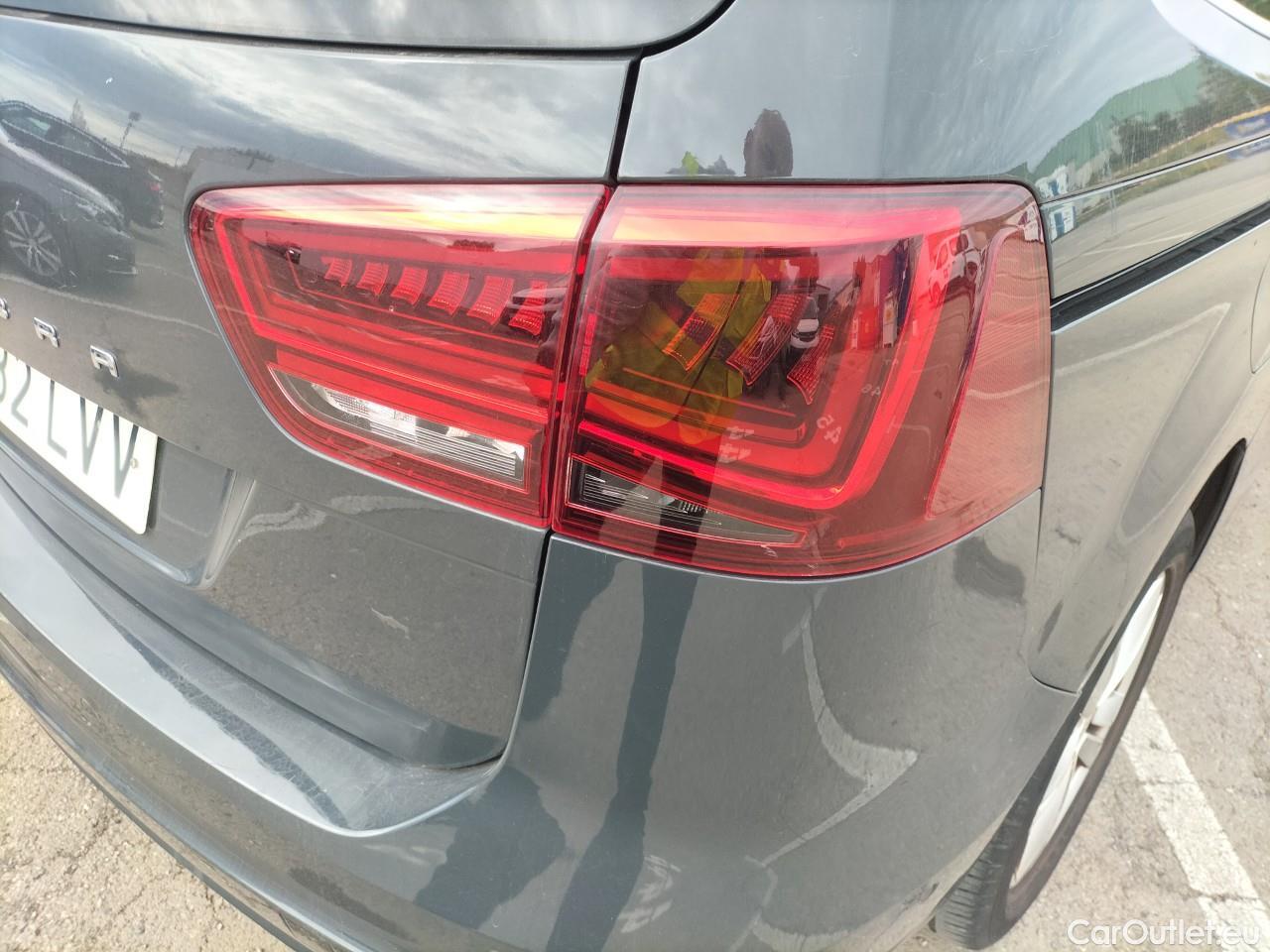  Seat  Alhambra SEAT  / 2010 / 5P / monovolumen 1.4 TSI 110kW DSG S/S Excellen GO(SP) #20