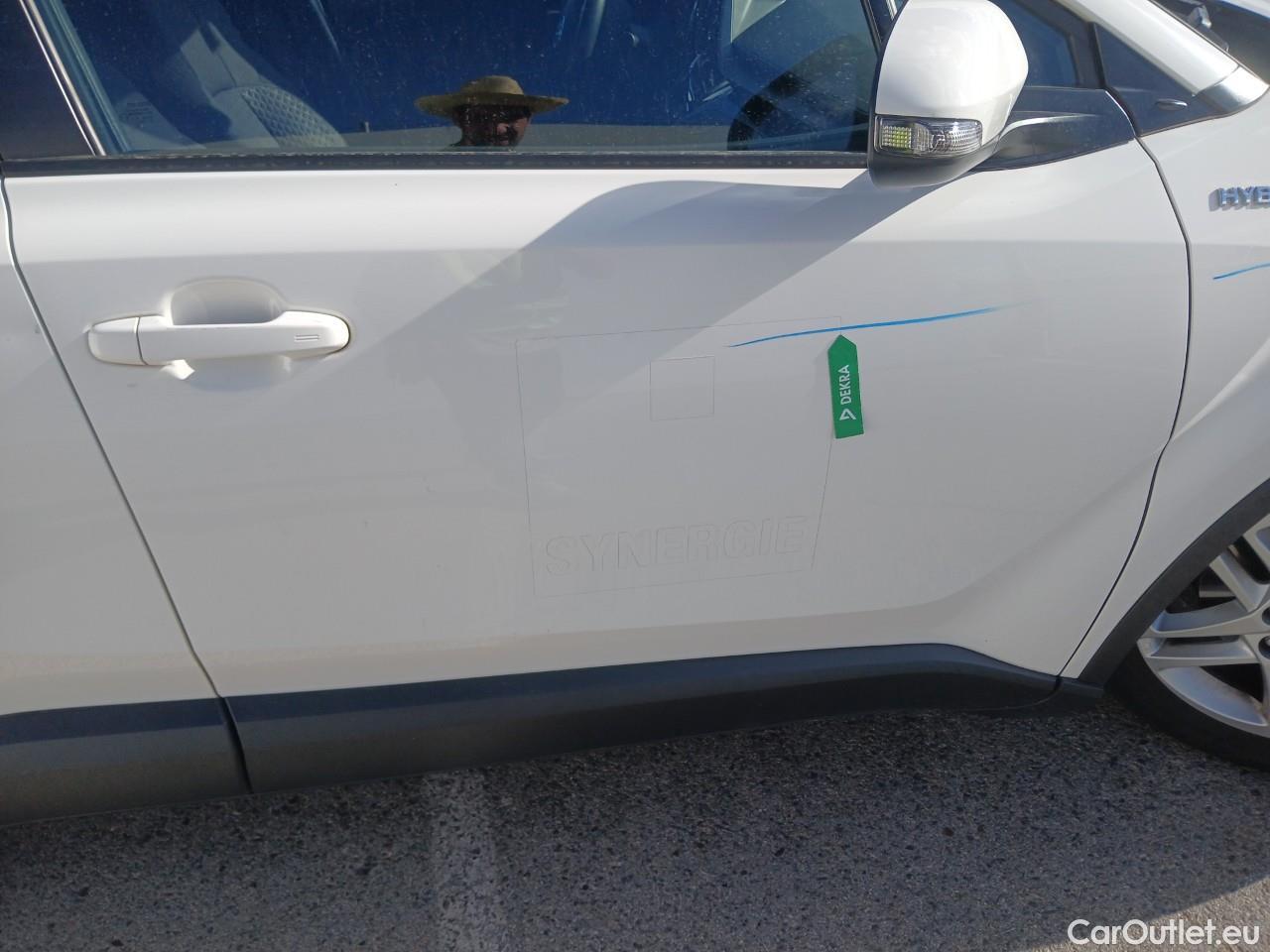  Toyota  C-HR TOYOTA  / 2019 / 5P / todoterreno 1.8 125H Active #31