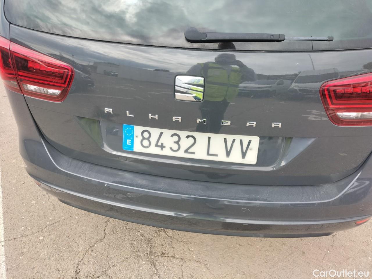  Seat  Alhambra SEAT  / 2010 / 5P / monovolumen 1.4 TSI 110kW DSG S/S Excellen GO(SP) #22
