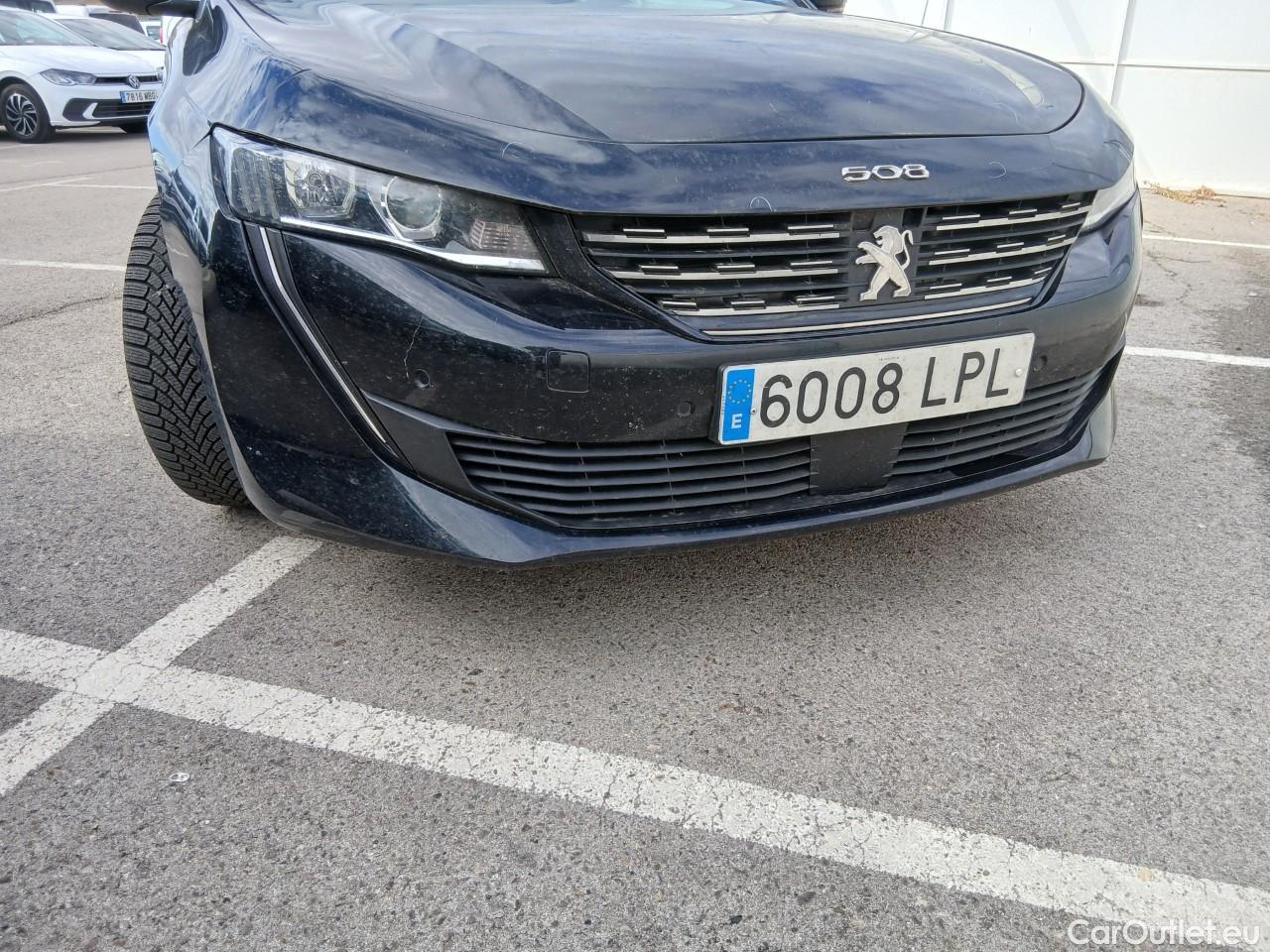  Peugeot  508 PEUGEOT  / 2018 / 5P / familiar SW Business Line BlueHDi 96kW S&S EAT8 #2