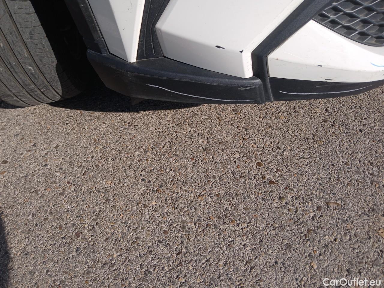  Toyota  C-HR TOYOTA  / 2019 / 5P / todoterreno 1.8 125H Active #5