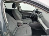  Volkswagen  Golf  VIII Berlina Life 2.0 TDI 115CV AT7 E6d #6