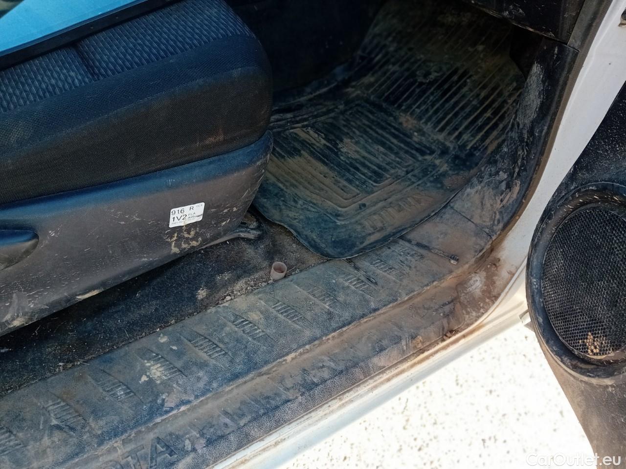  Toyota  Hilux TOYOTA  / 2020 / 2P / pickup 2.4 D-4D Cabina Sencilla GX #5