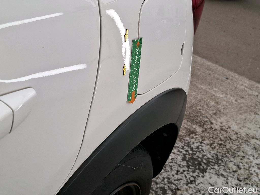  Citroen  C3  Société Feel Nav 1.2 PureTech 80CV BVM5 E6d #17