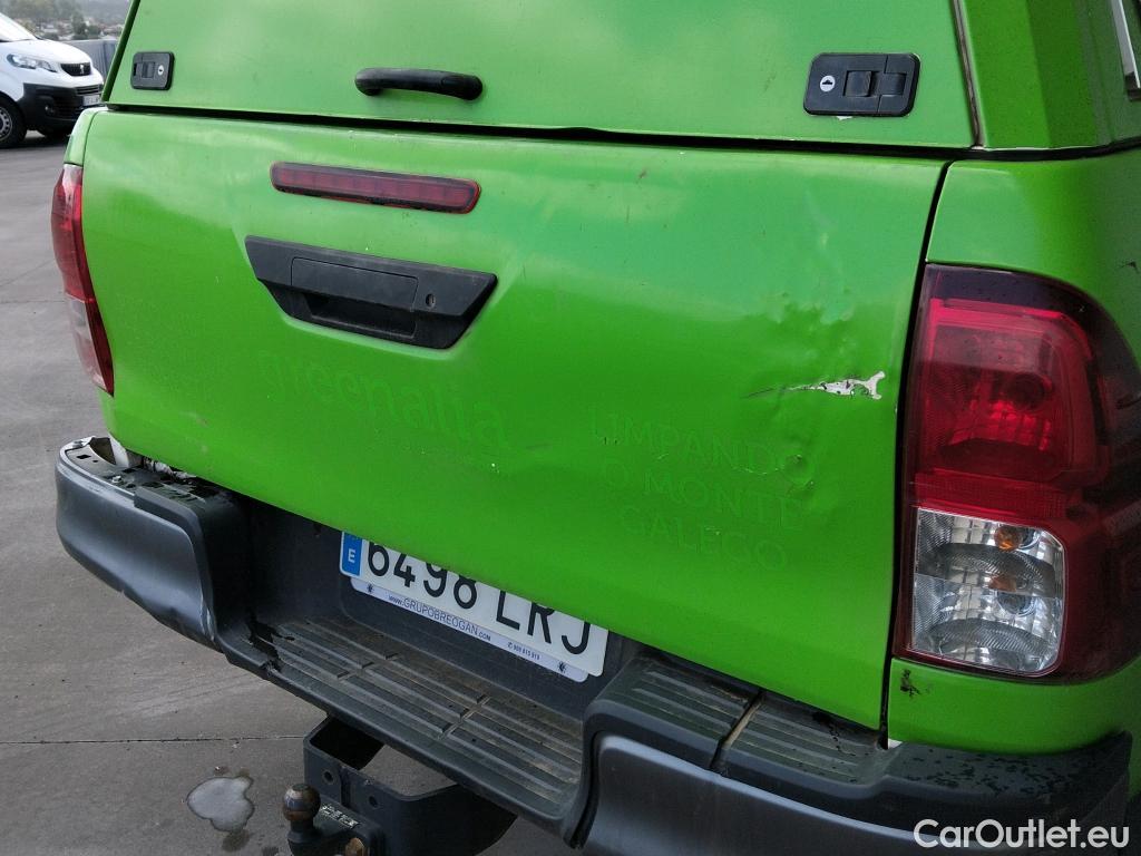  Toyota  Hilux TOYOTA  / 2020 / 4P / pickup 2.4 D-4D Cabina Doble GX #5