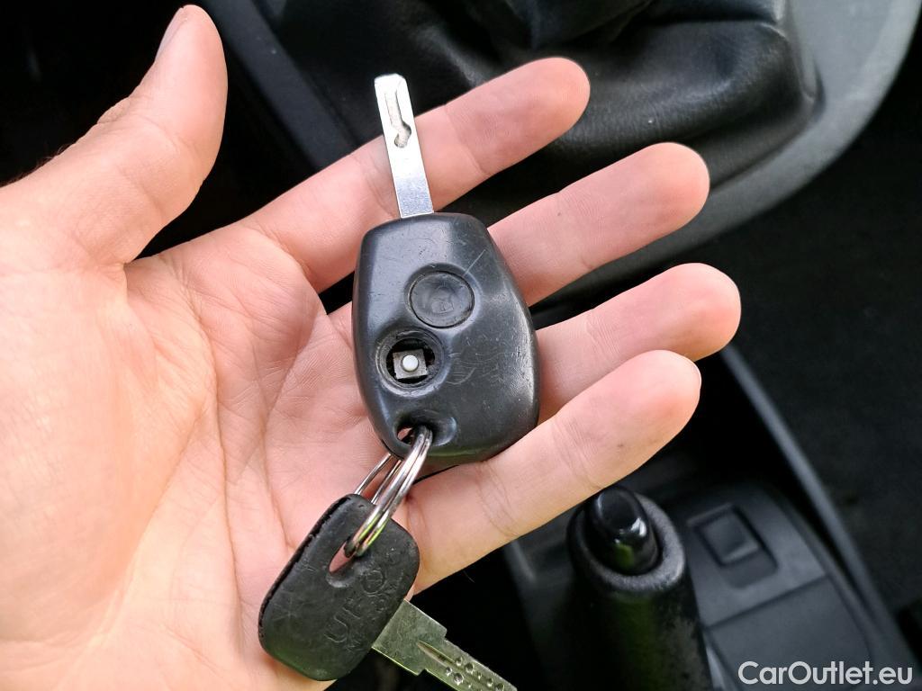  Renault  Kangoo  II Furgón Professional 1.5 dCi 90CV MT5 E6 #1