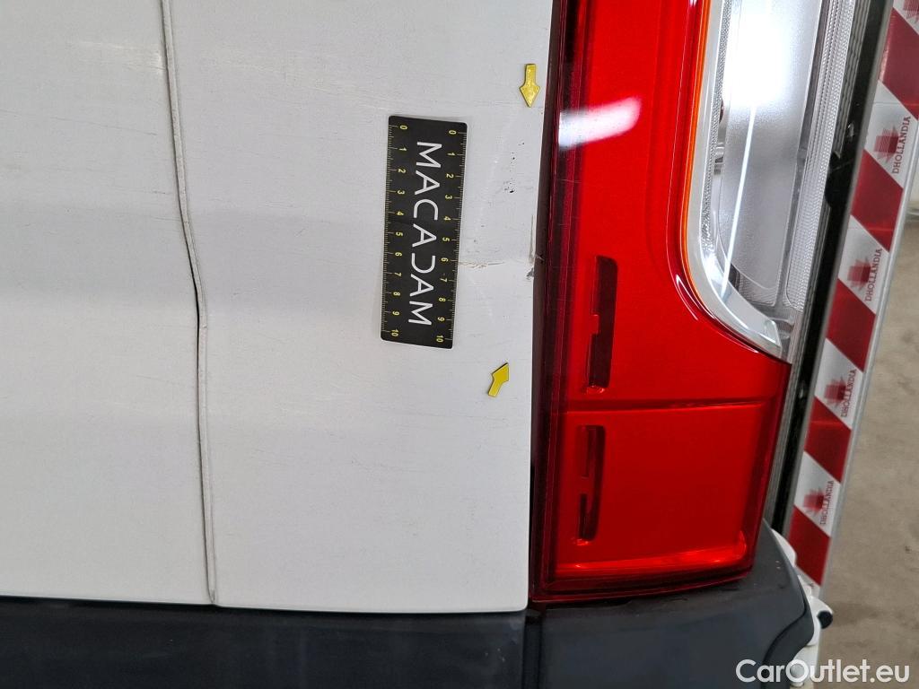  Peugeot  Boxer PEUGEOT  VU 4p Fourgon 2.0 BLUEHDI 130 S&S PREMIUM 335 L3H2 #9