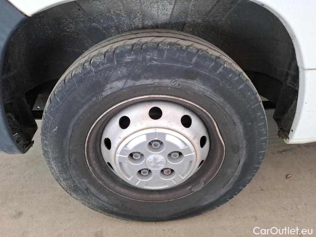  Peugeot  Boxer PEUGEOT  VU 4p Fourgon 2.0 BLUEHDI 130 S&S PREMIUM 335 L3H2 #18