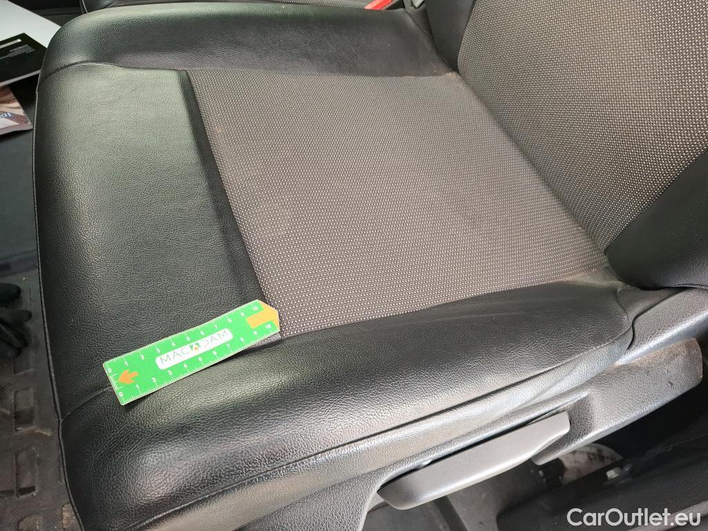  Opel  Vivaro OPEL  / 2019 / 4P / Fourgon tôlé 1.5 Diesel 120 ch L2 Pack Clim #31
