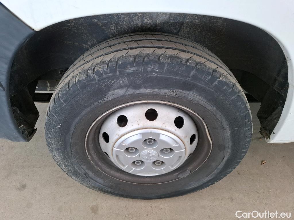  Peugeot  Boxer PEUGEOT  VU 4p Fourgon 2.0 BLUEHDI 130 S&S PREMIUM 335 L3H2 #17