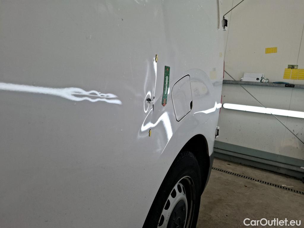  Opel  Vivaro OPEL  / 2019 / 4P / Fourgon tôlé 1.5 Diesel 120 ch L2 Pack Clim #16