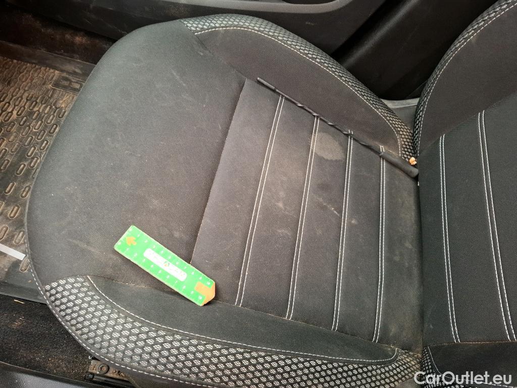  Dacia  Duster  / 2017 / 5P / SUV Prestige Blue dCi 115 4x4 2019 / TRANSFO VP/VF
 #29
