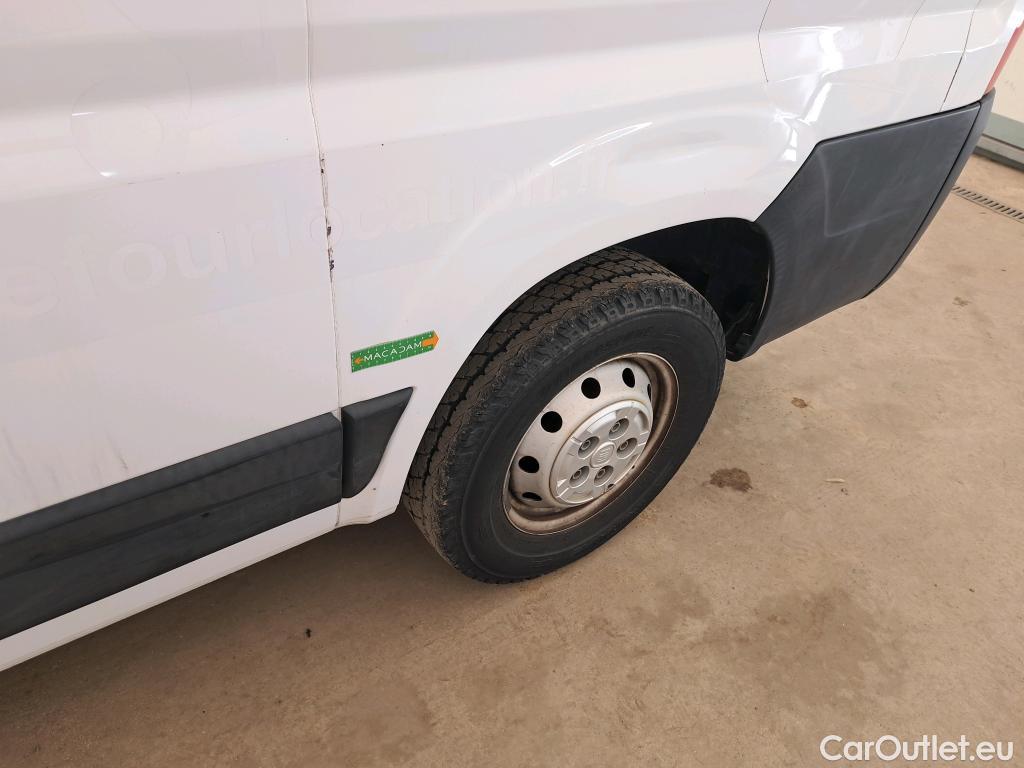  Fiat  Ducato FIAT  VU 4p Fourgon 3 0 C H1 2 0 Multijet 115 Pack Pro Nav #57