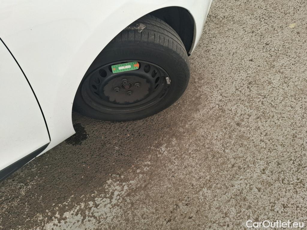  Renault  Clio  IV Air MediaNav 1.5 dCi 75CV BVM5 E6 #27