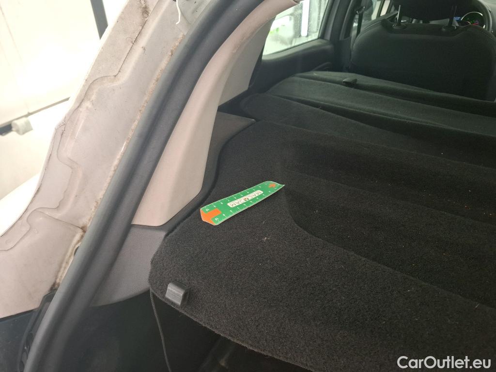  Renault  Clio  IV Air MediaNav 1.5 dCi 75CV BVM5 E6 #19