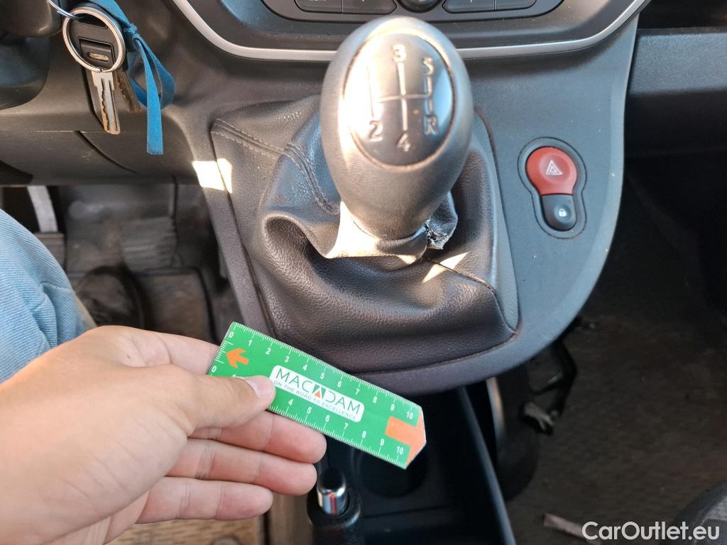  Renault  Kangoo  Express Maxi Extra (Série Spéciale) 1.5 dCi 90CV BVM5 E6 #12