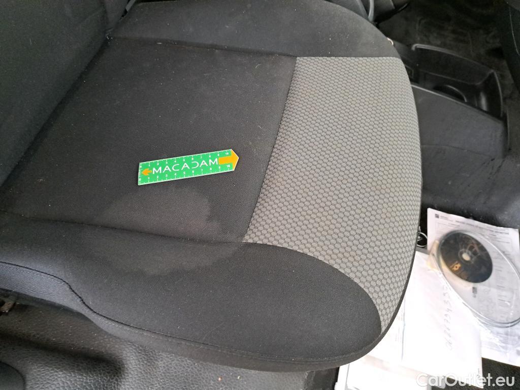  Renault  Kangoo  II Express Grand Confort (L1) 1.5 dCi 80CV BVM6 E6dT #61