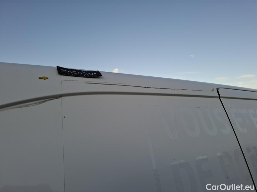  Peugeot  Expert PEUGEOT  VU 4p Fourgon BLUEHDI 120 S&S STANDARD PREMIUM PA #2