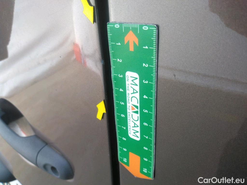  Renault  Kangoo  Express Maxi Extra (Série Spéciale) - Cab. Appr. 1.5 dCi 110CV BVM6 E6 #49