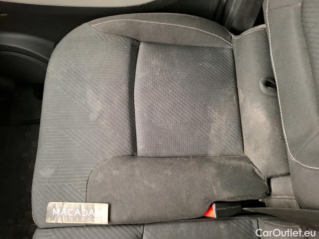  Renault  Trafic RENAULT  VU 4p Fourgon FG GCFL1H1 1000 dCi95  E6 #33