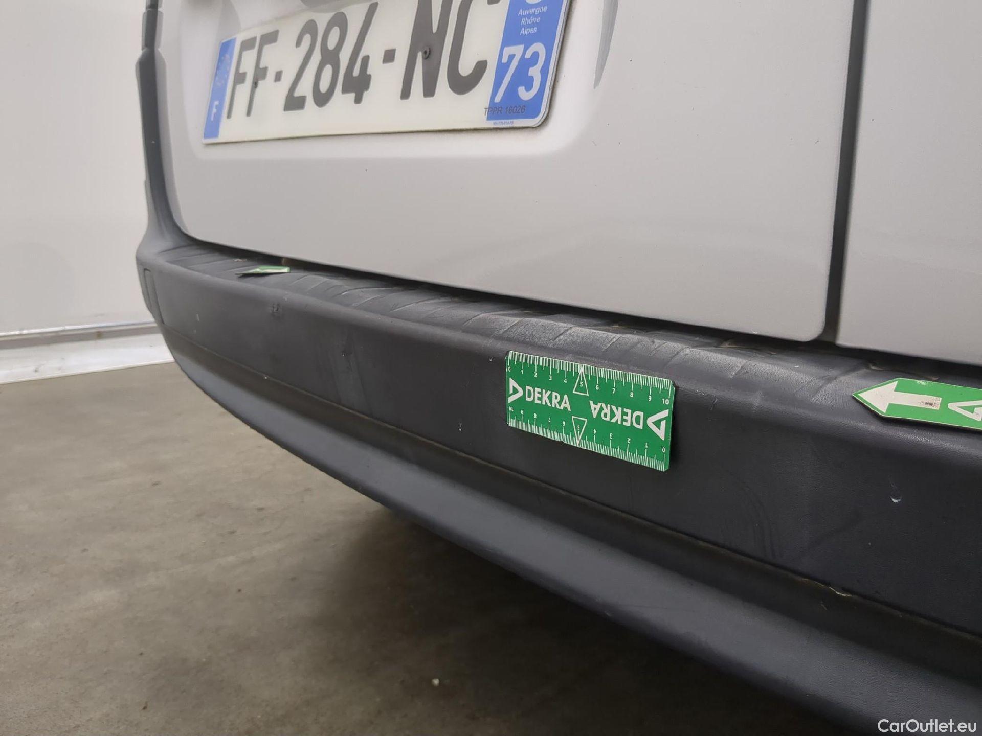  Renault  Kangoo  Express Maxi Grand Confort - Cab. Appr. 1.5 dCi 90CV BVM5 E6 #15