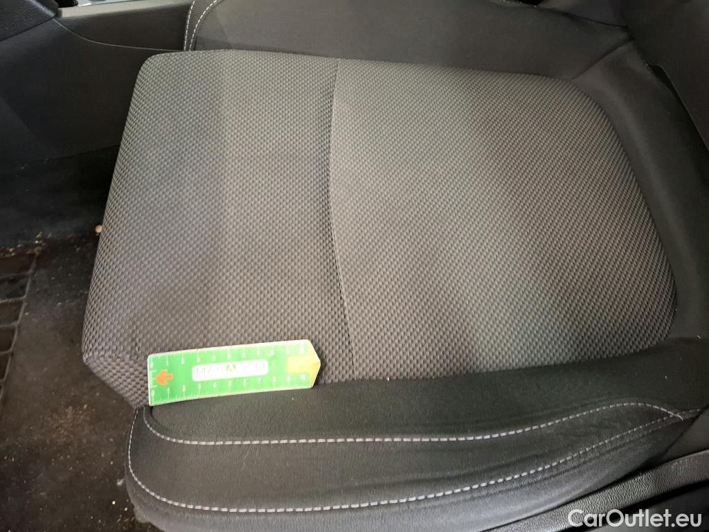  Renault  Megane  IV Berline 5pt. Société Air 1.5 dCi 90CV BVM6 E6 #38