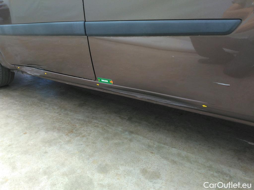  Renault  Kangoo  Express Maxi Extra (Série Spéciale) - Cab. Appr. 1.5 dCi 110CV BVM6 E6 #34