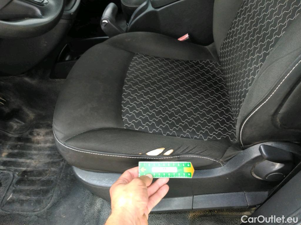  Renault  Kangoo  Express Maxi Extra (Série Spéciale) - Cab. Appr. 1.5 dCi 110CV BVM6 E6 #44