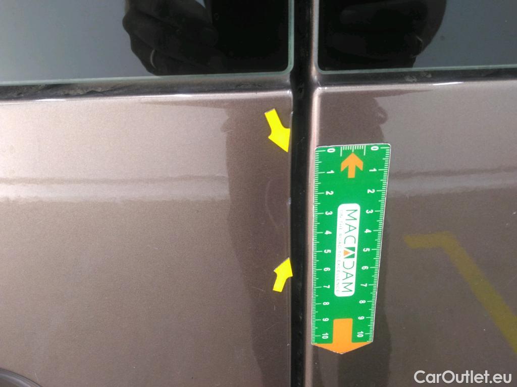  Renault  Kangoo  Express Maxi Extra (Série Spéciale) - Cab. Appr. 1.5 dCi 110CV BVM6 E6 #47