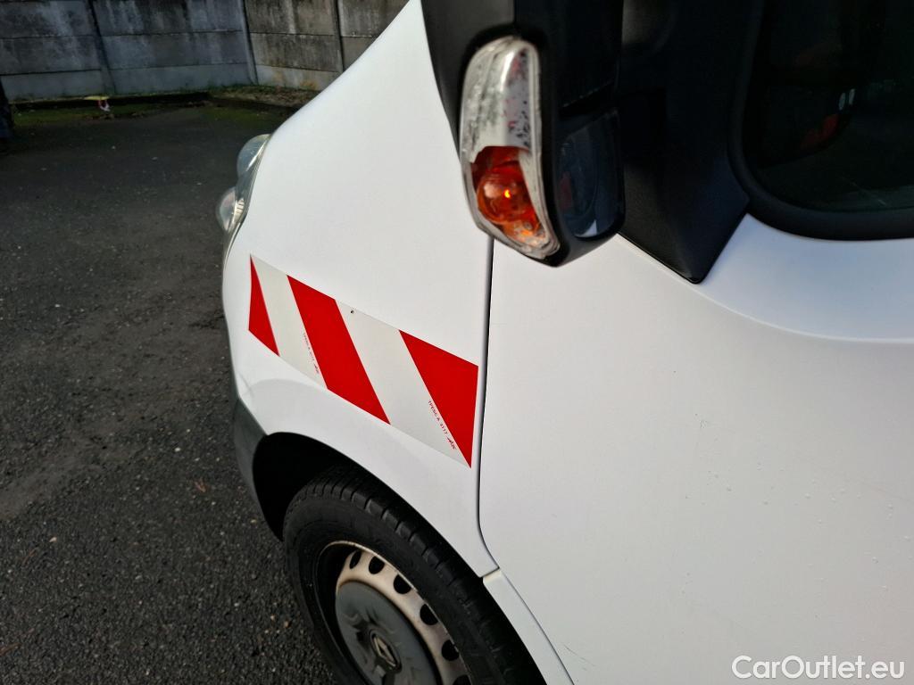  Renault  Master RENAULT  VU 4p Fourgon FG GCf Trac F3500 L2H2 Energy dCi 145 E6 #36