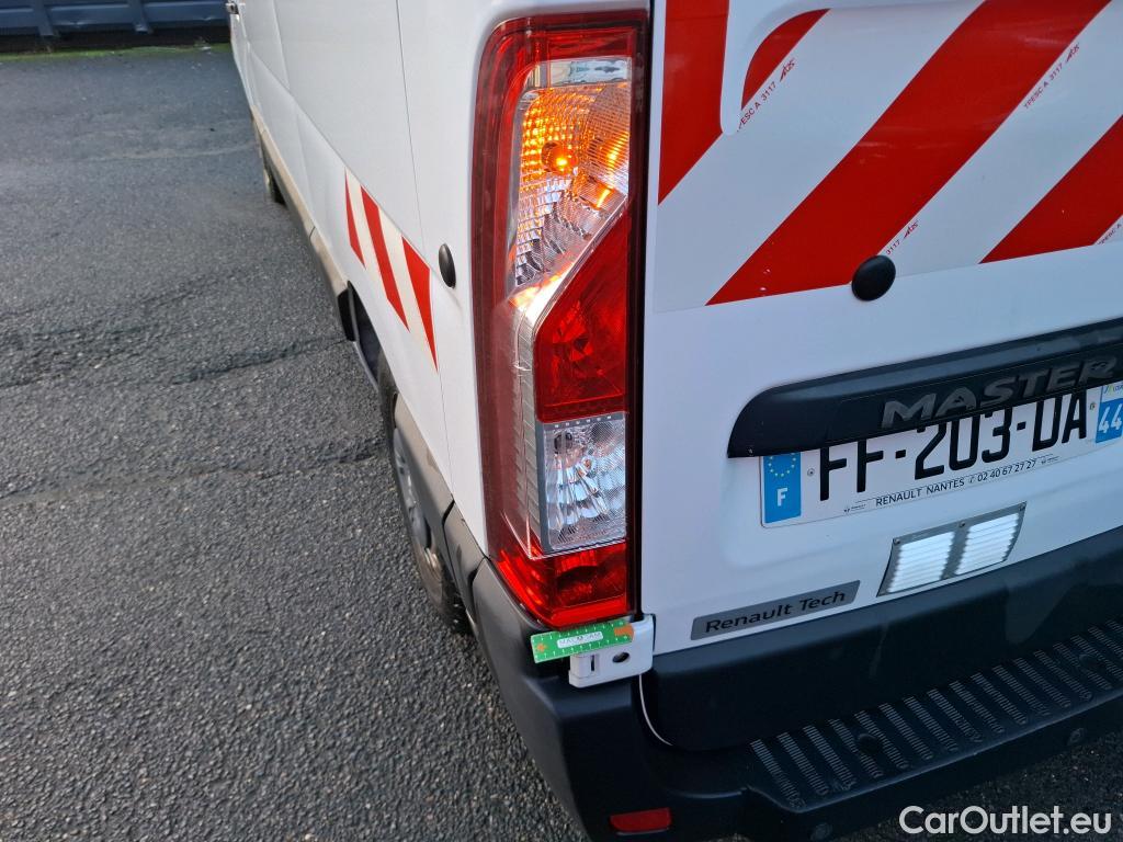  Renault  Master RENAULT  VU 4p Fourgon FG GCf Trac F3500 L2H2 Energy dCi 145 E6 #23