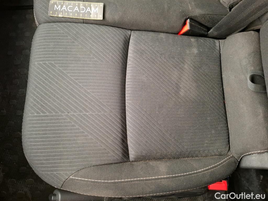  Renault  Trafic RENAULT  VU 4p Fourgon FG GCFL1H1 1000 dCi95  E6 #34