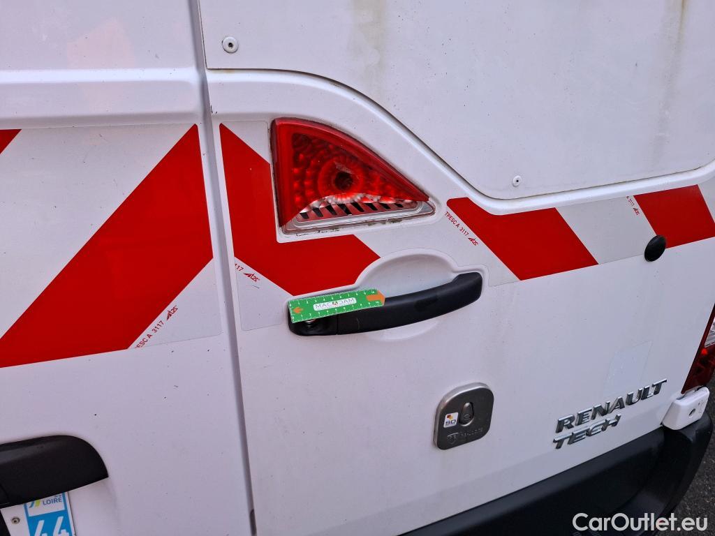  Renault  Master RENAULT  VU 4p Fourgon FG GCf Trac F3500 L2H2 Energy dCi 145 E6 #31