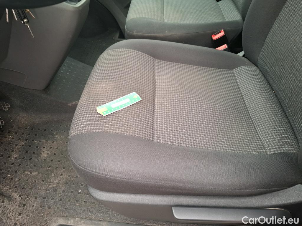  Volkswagen  Transporter VOLKSWAGEN  / 2019 / 4P / Fourgon tôlé 2.0 TDi 150 DSG7 L1H1 Business Line #15