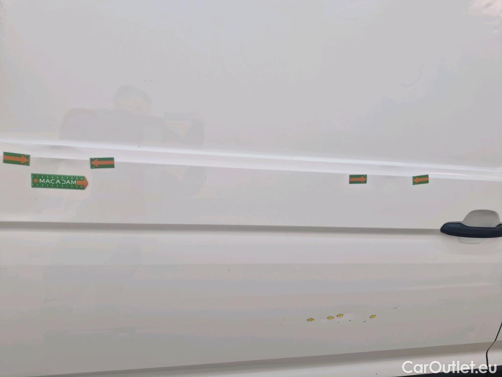 Volkswagen  Crafter  Fourgon e- 35 Fourgon mittellang Hochdach FWD 35kWh BVA #33