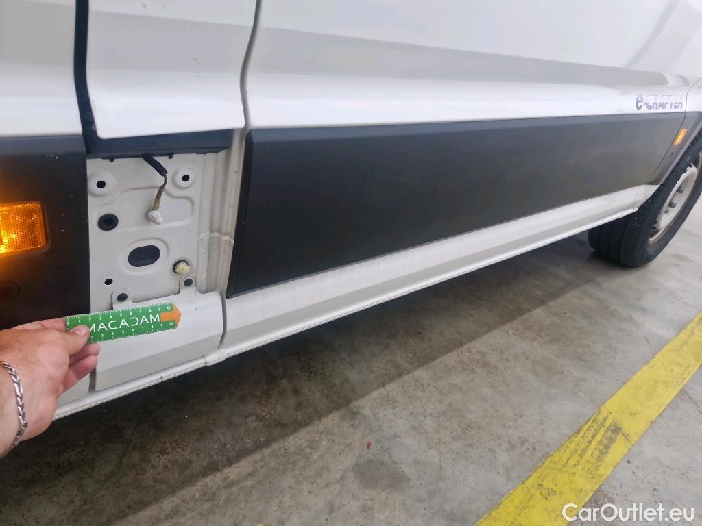 Volkswagen  Crafter  Fourgon e- 35 Fourgon mittellang Hochdach FWD 35kWh BVA #69
