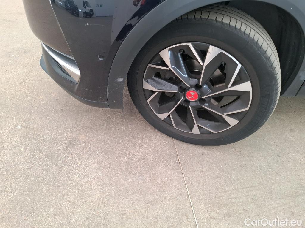  Citroen  DS3 3 Crossback INES DE LA FRESSANGE PARIS 1.2 PureTech 130CV BVA8 E6d #5