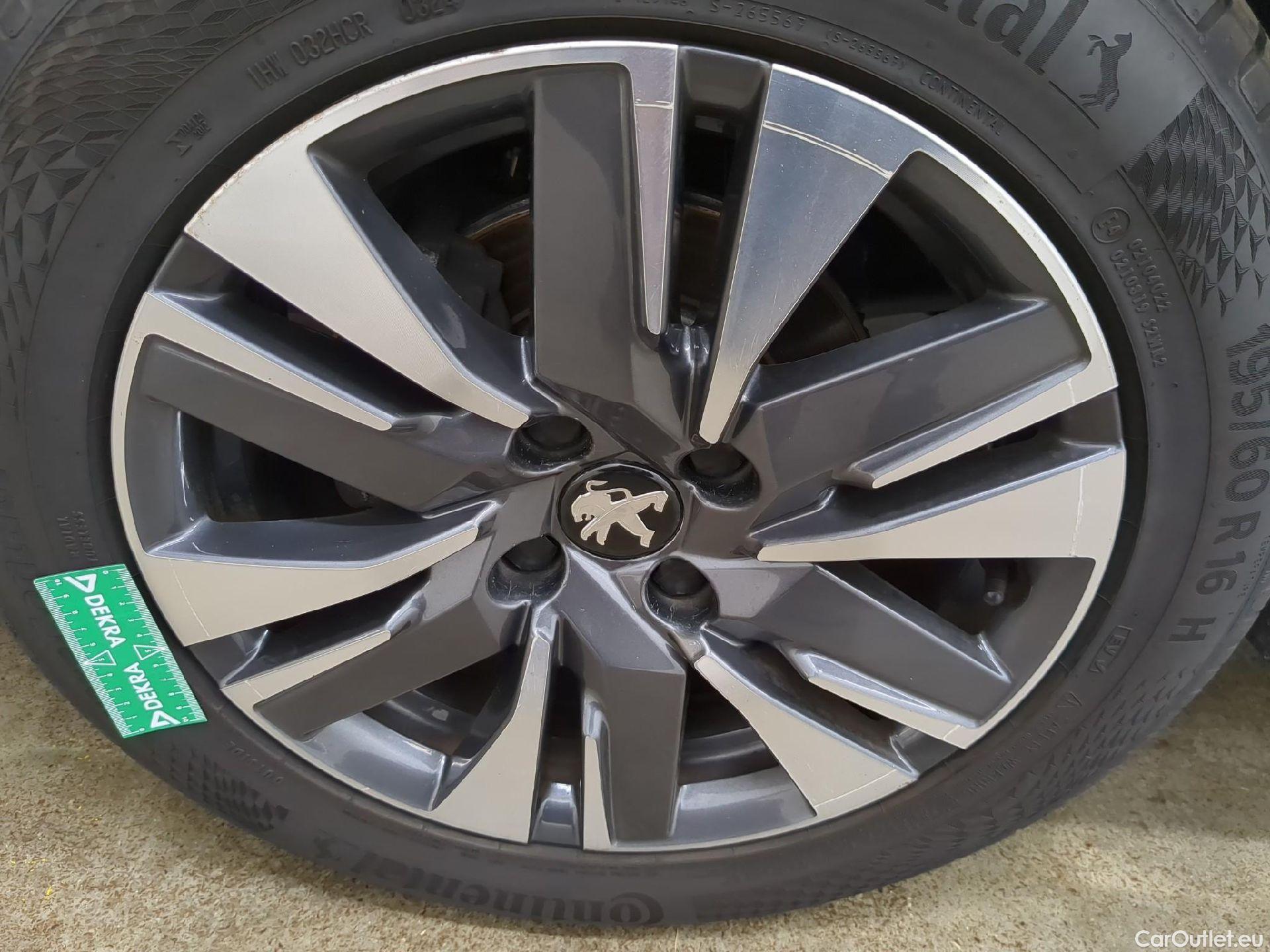  Peugeot  2008  Allure Business 1.5 HDi 100CV BVM5 E6dT #20