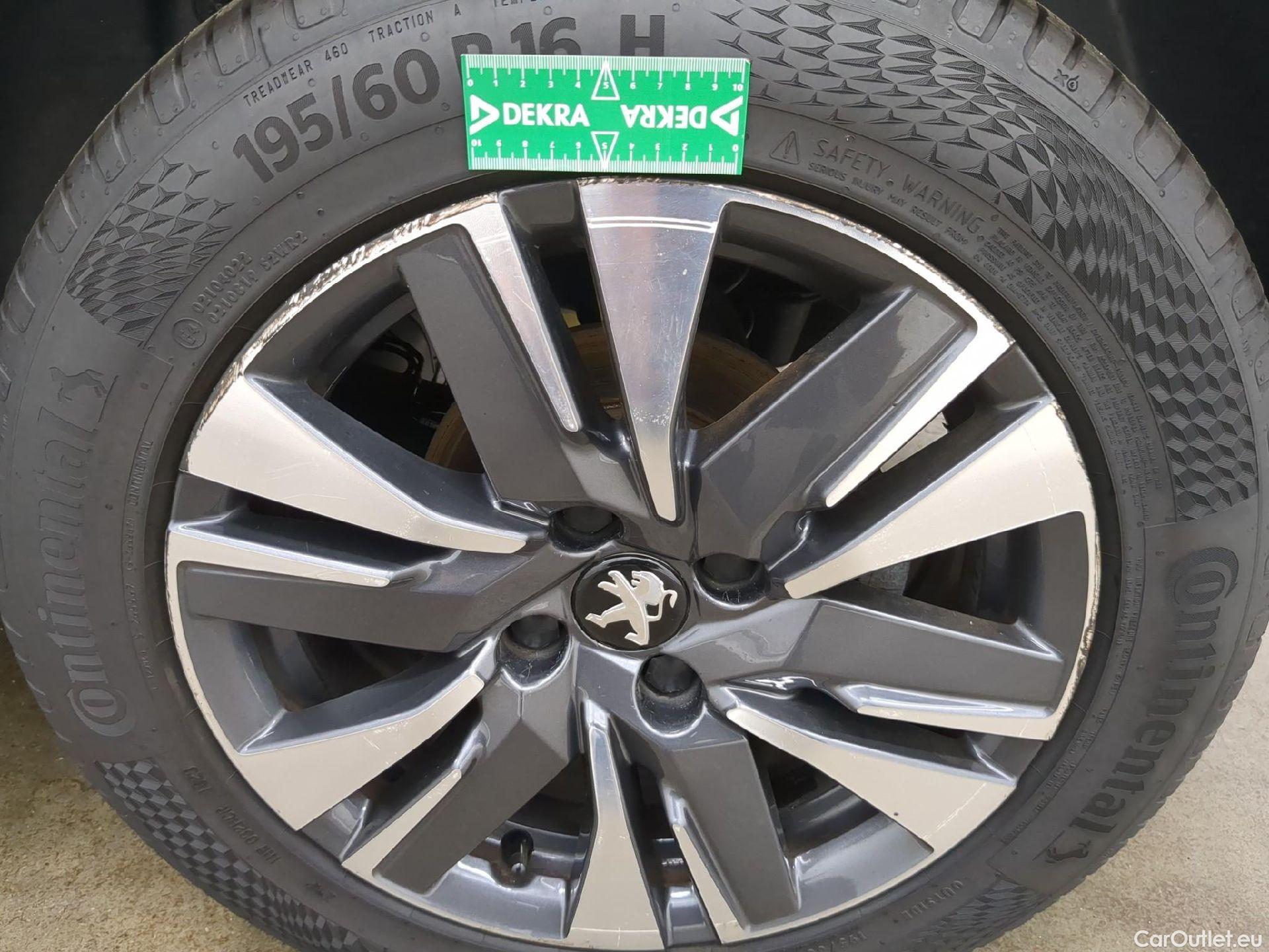  Peugeot  2008  Allure Business 1.5 HDi 100CV BVM5 E6dT #26
